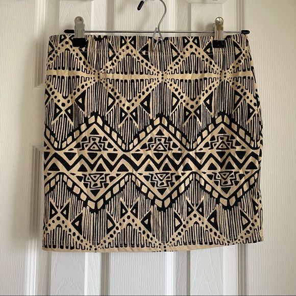 Urban Behavior Mini Skirt - Picture 4 of 4